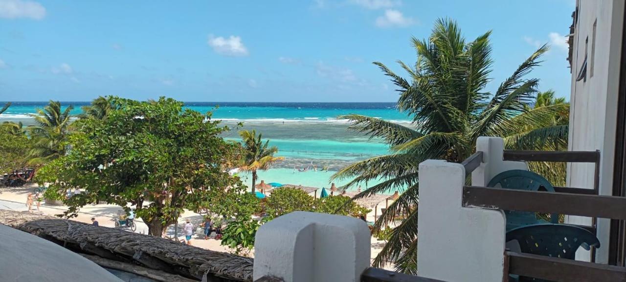 Hotel Blue Reef Frente Al Mar มาอาอวล ภายนอก รูปภาพ