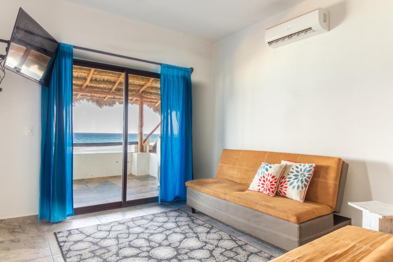 Hotel Blue Reef Frente Al Mar มาอาอวล ภายนอก รูปภาพ